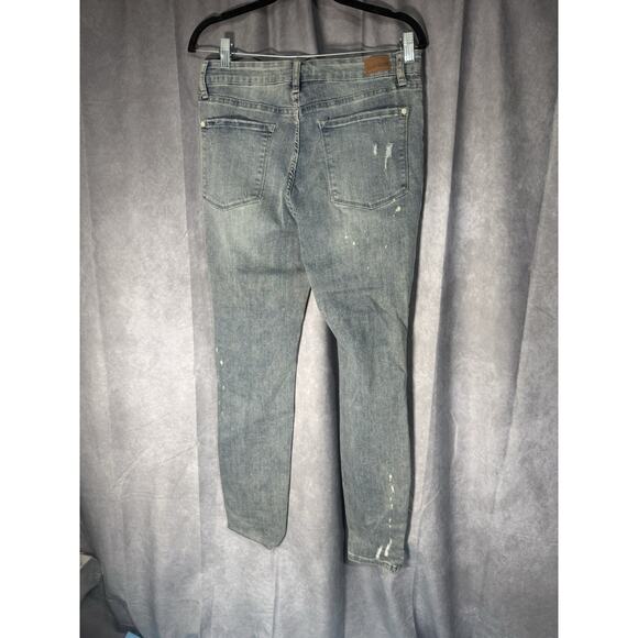 Judy Blue Skinny Fit Jeans Women's Size 11/30, Light Wash Distressed, Preowned - Picture 2 of 5